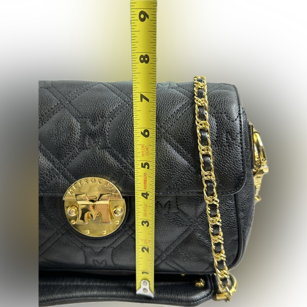 METROCITY ITALY Quilted Leather SERRATO Collection Black Gold Shoulder Bag EUC - Picture 10 of 15